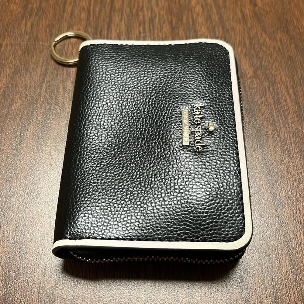 Kate Spade Dani zip up‎ wallet